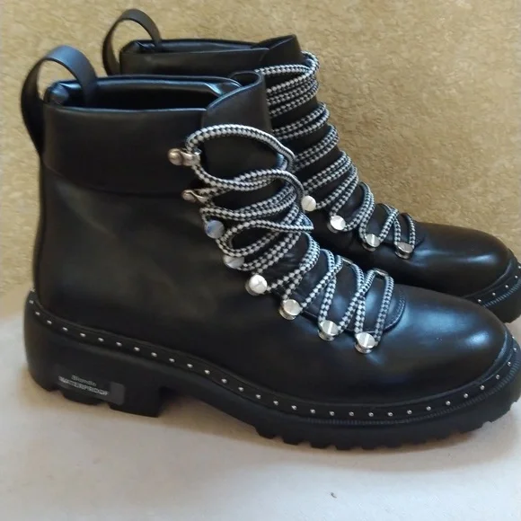 Blondo Lace-up Combat Boots Waterproof Leather Sz 10 NWD - Picture 2 of 8